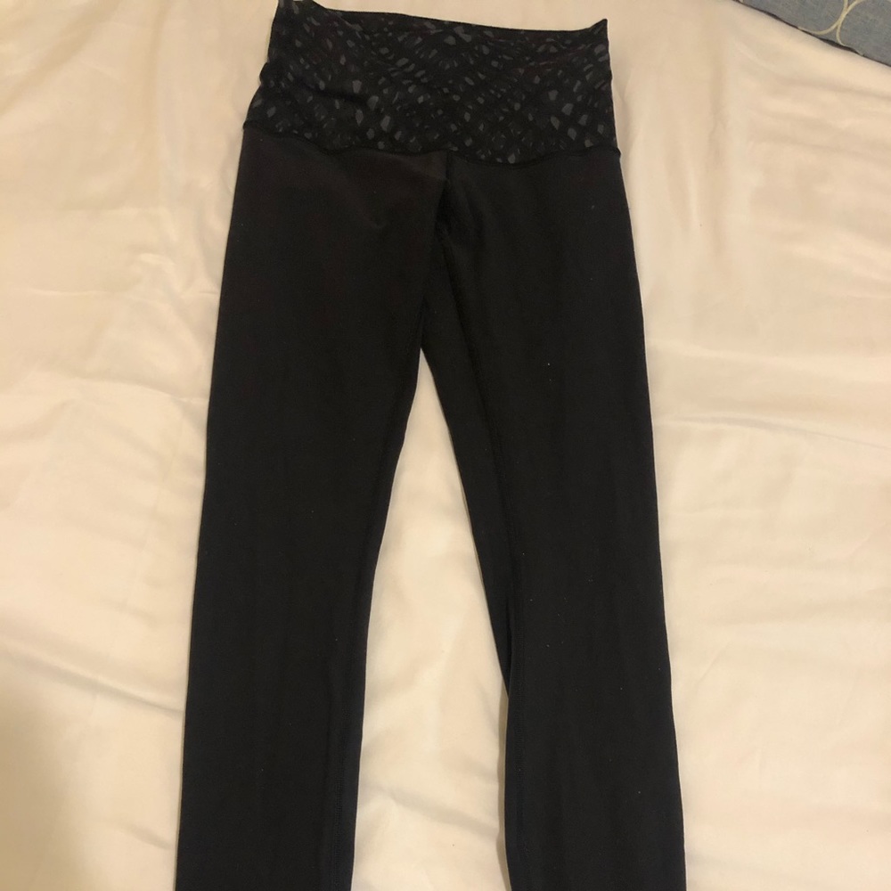 Lululemon leggings (reversible)